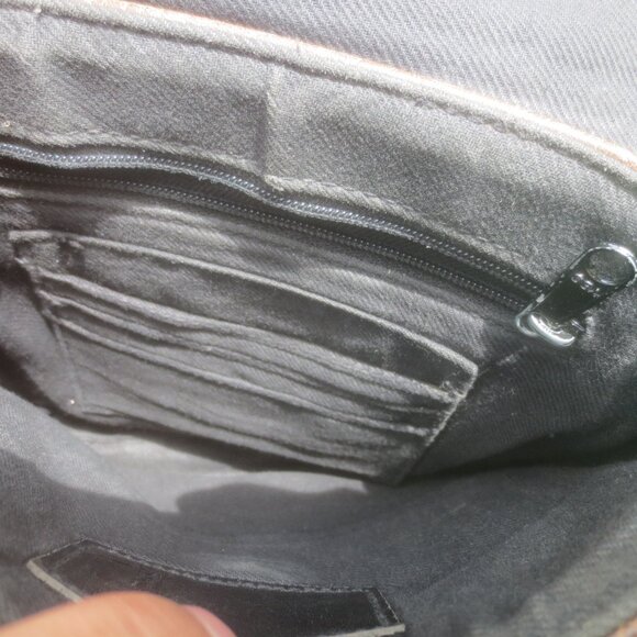 Liz Claiborne Thick Leather Distressed Style Shoulder Pouch Bag. - Picture 9 of 9